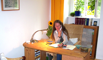 Claudia Hille in der Praxis